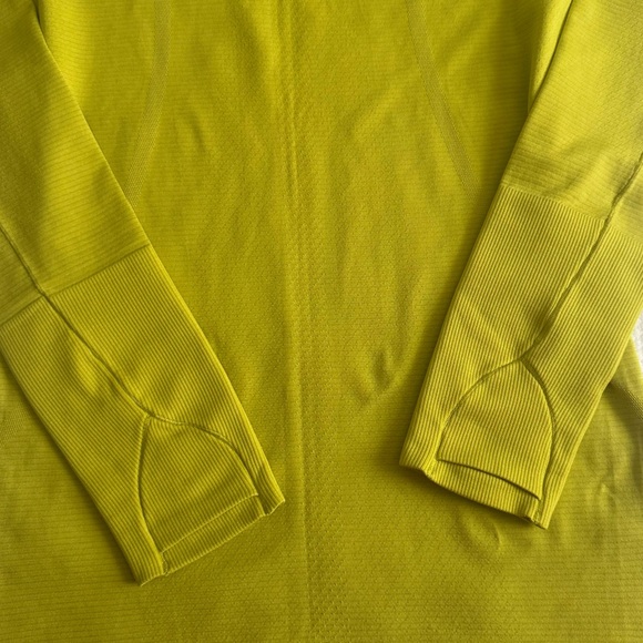 Lululemon Swiftly Tech Long Sleeve Shirt 2.0 - Yellow Serpentine SZ 6 - Picture 3 of 6
